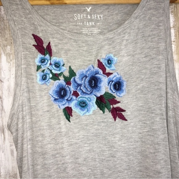 American Eagle Grey Floral Tank - Picture 2 of 6